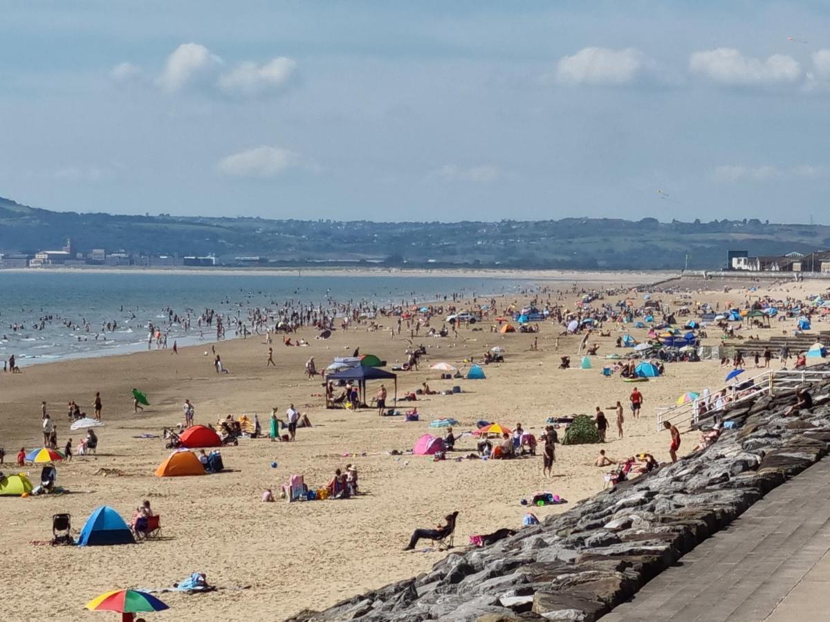 Driftmark Beachfront Location Aberavon Beach Sea Views Large Driveway Parking Private Site Fibre Optic Wi Fi Port Talbot Eksteriør bilde